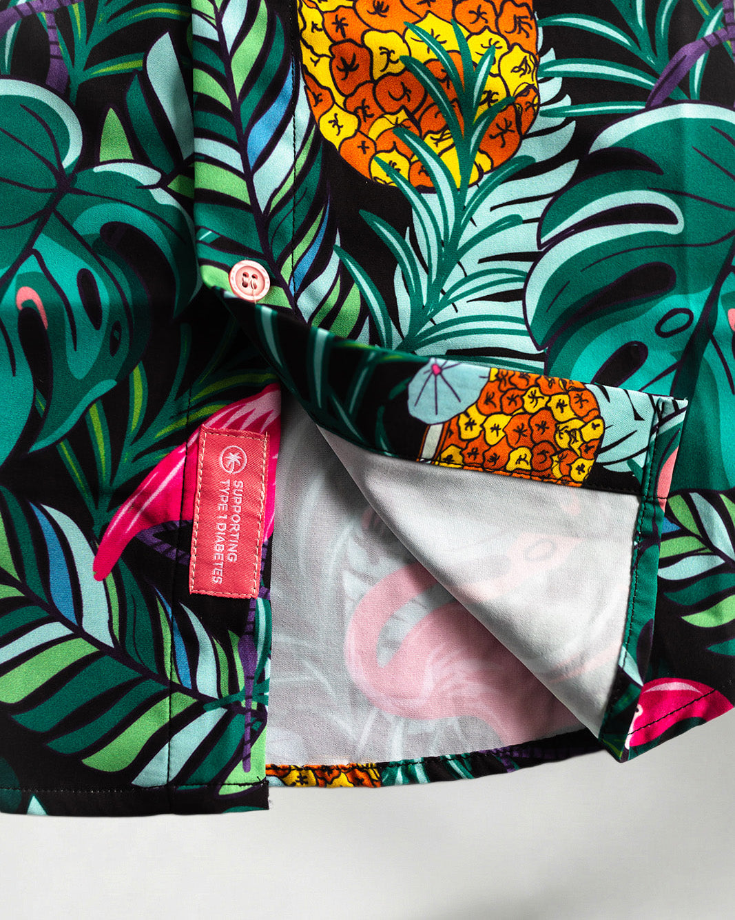 Palmr Style Baha Palm botton up short sleeve hawaiian shirt Mens Black Green Palm Leaf Flamingo Pineapple beach Resort wear Self-Care Sunglasses cleaner