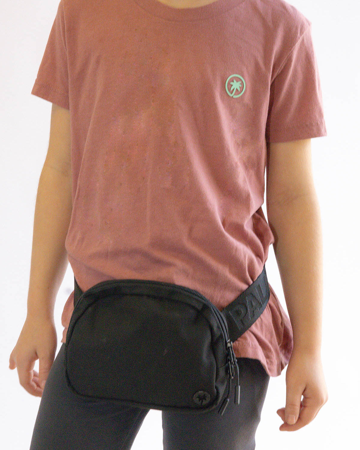 Palmr Style Black Belt Bag T1D Insulin Pump Bag Resort Wear Self-Care