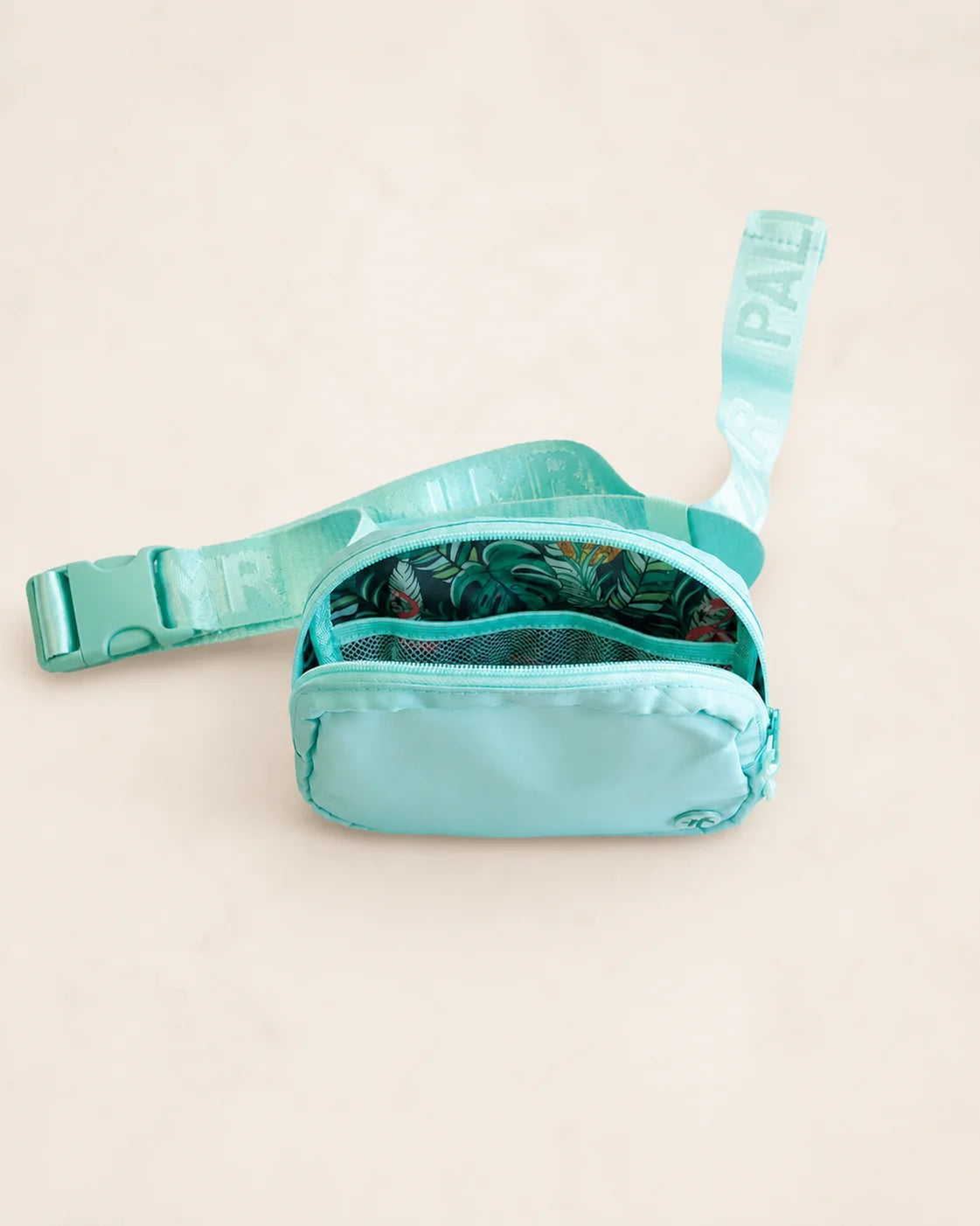The Resilient Belt Bag | Diabetes Bag (Green): T1D-friendly bags | Palmr Style