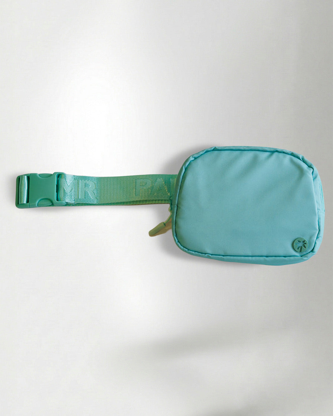 Palmr Style Womens Green Belt Bag Fannypack Palm Tree resort wear selfcare t1d type1diabetes insulinpump