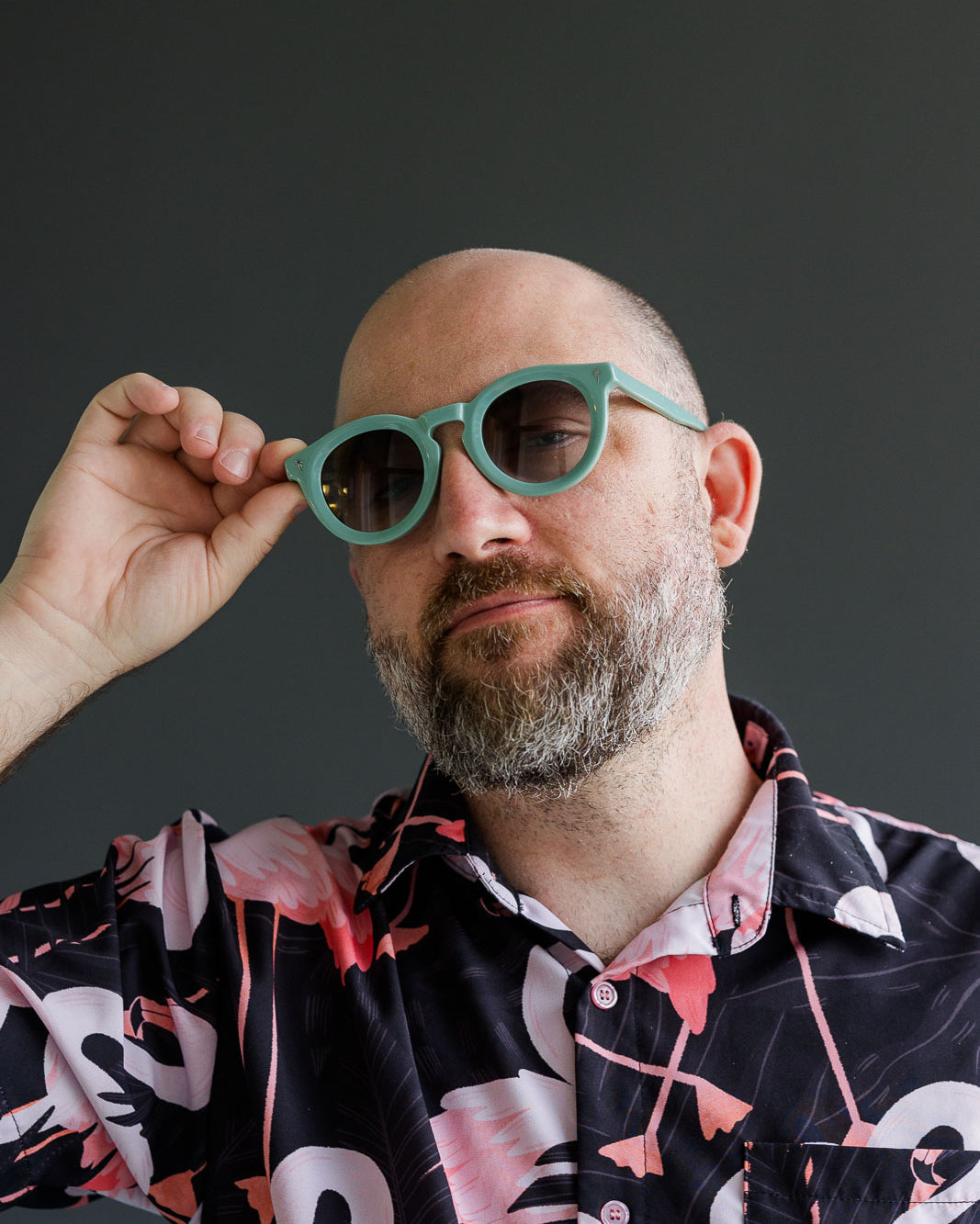 Palmr Style Beachcomber keyhole green sunglasses Resort Wear Selfcare T1D