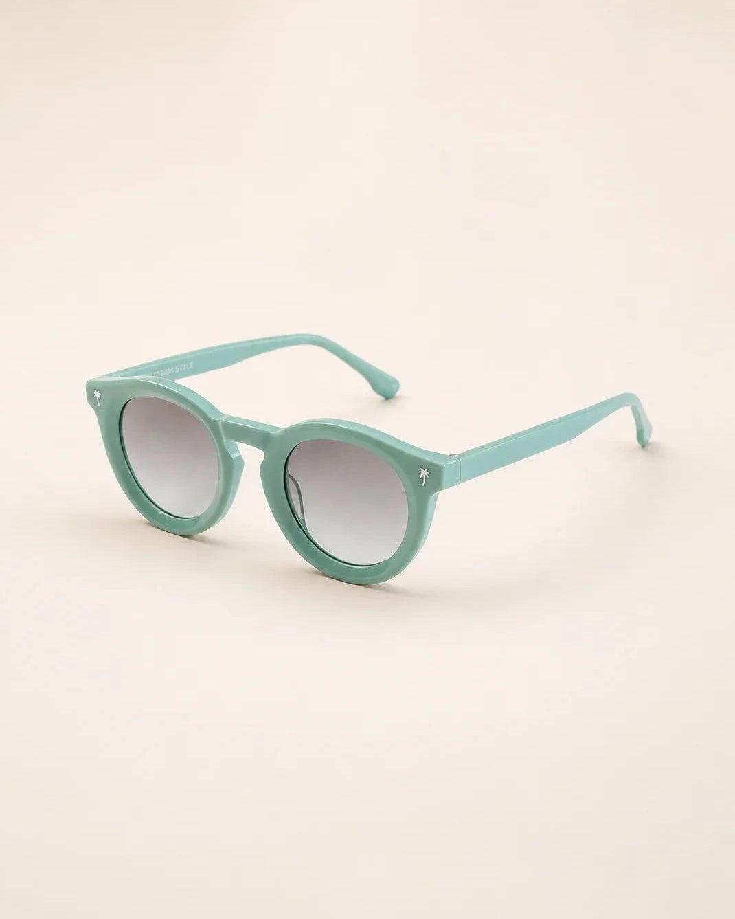 The Beachcomber Keyhole Sunglasses (Green): sunglasses | Palmr Style