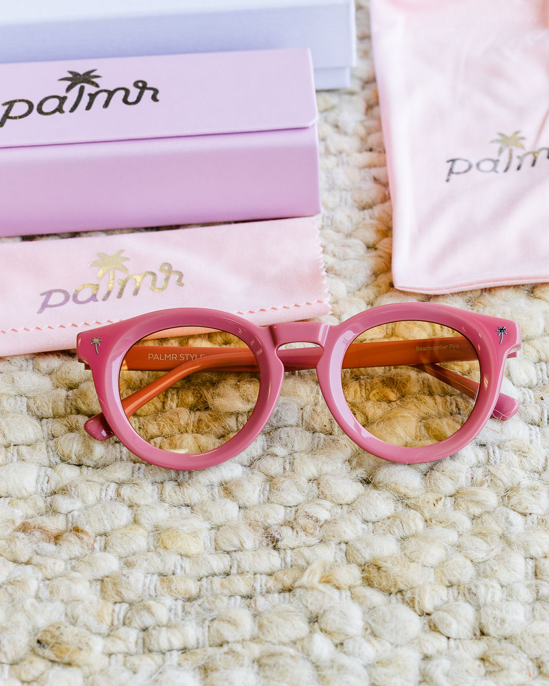Palmr Style Beachcomber keyhole pink sunglasses Resort Wear Selfcare T1D