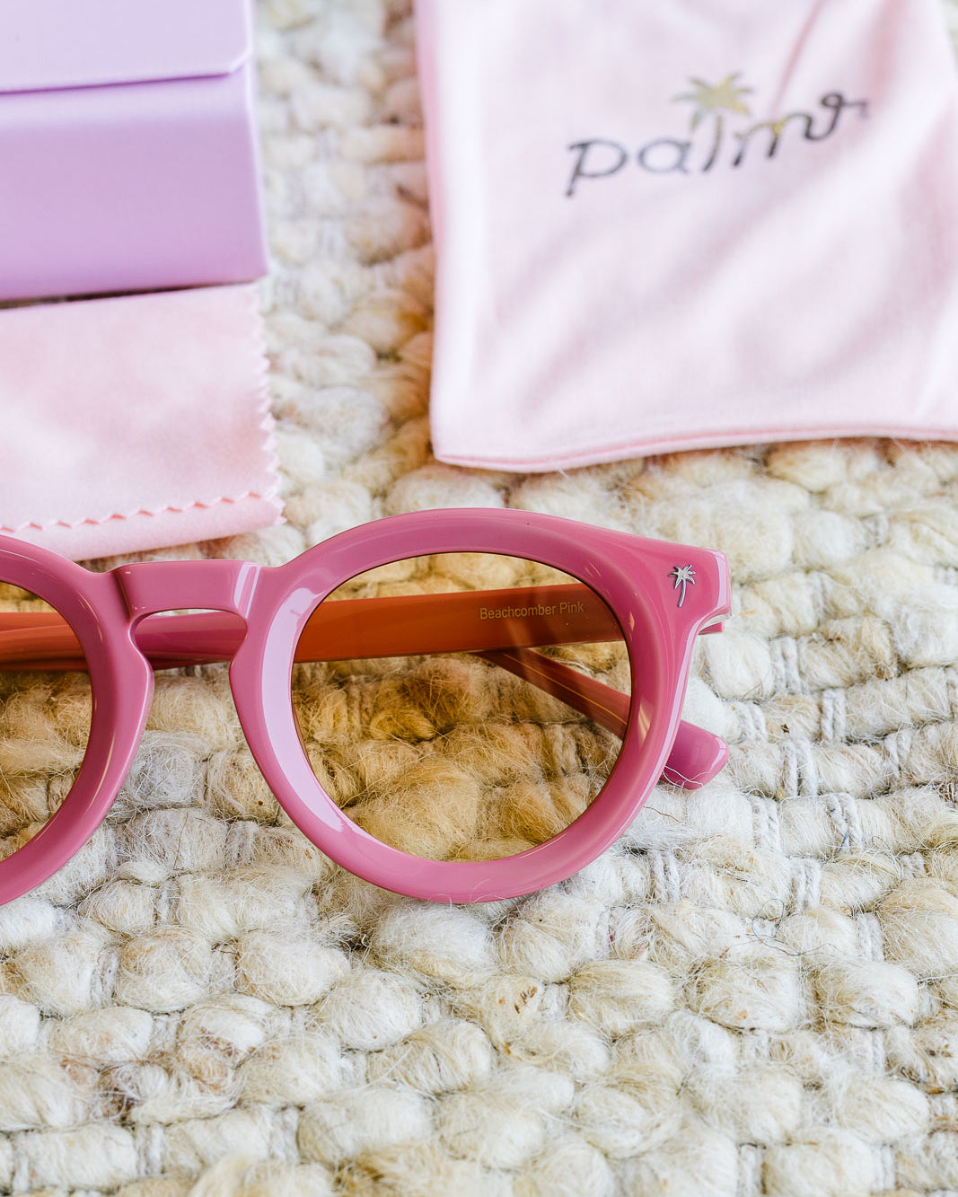Palmr Style Beachcomber keyhole pink sunglasses Resort Wear Selfcare T1D
