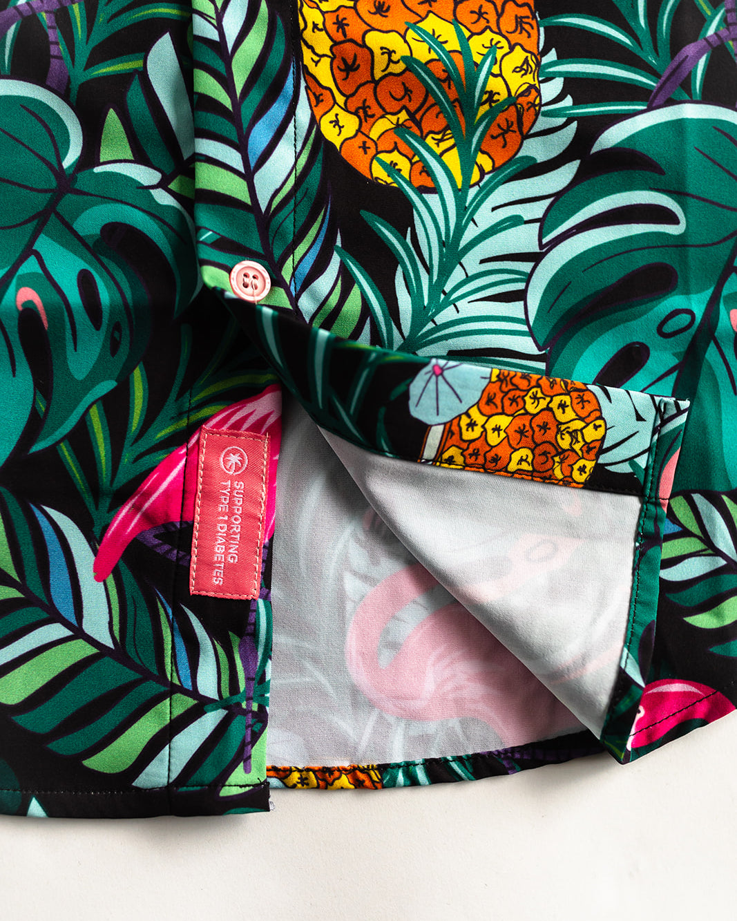 Palmr Style Baha Palm botton up short sleeve hawaiian shirt Mens Black Green Palm Leaf Flamingo Pineapple beach Resort wear Self-Care Sunglasses cleaner