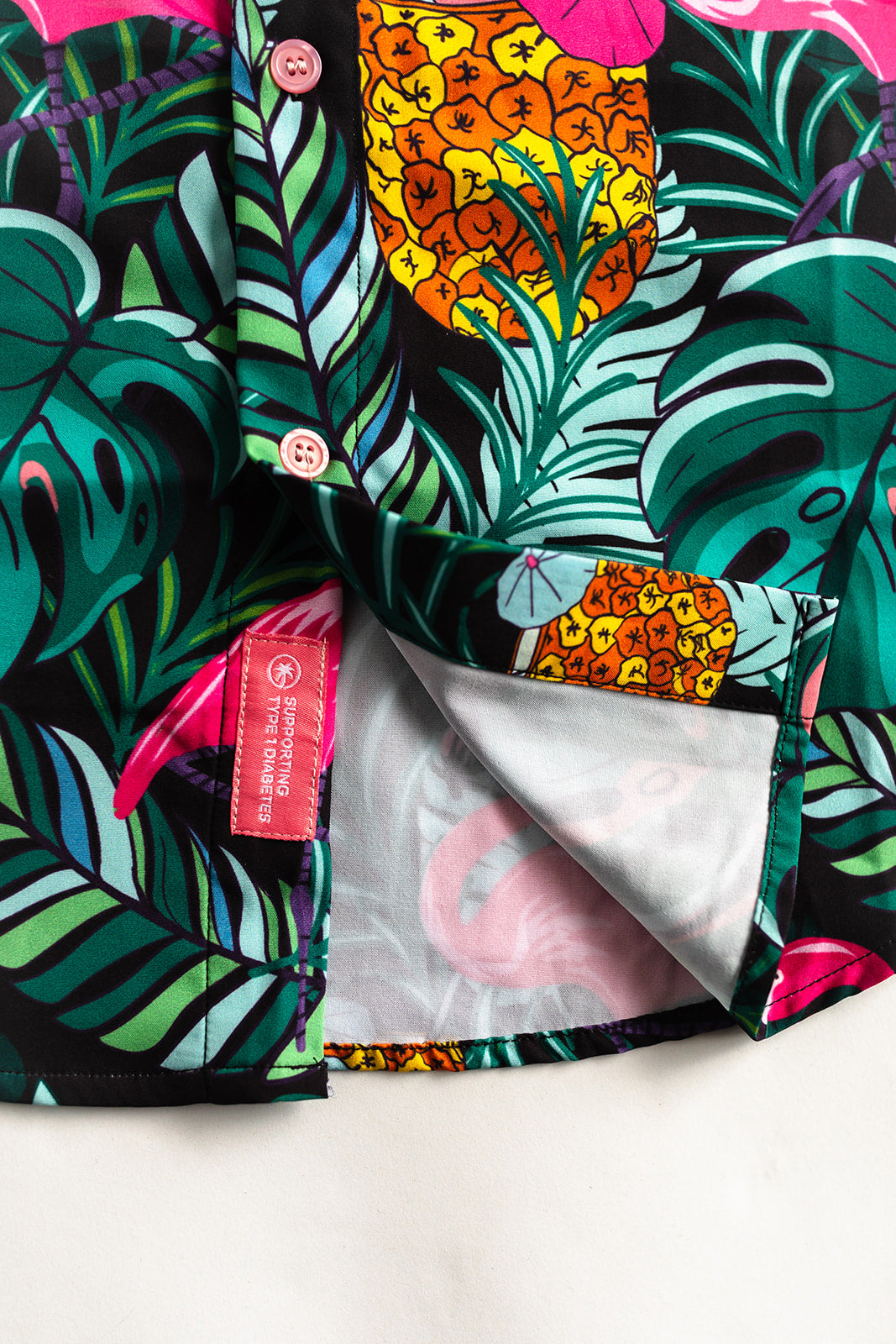 Palmr Style Baha Palm botton up short sleeve hawaiian shirt Mens Black Green Palm Leaf Flamingo Pineapple beach Resort wear Self-Care Sunglasses cleaner