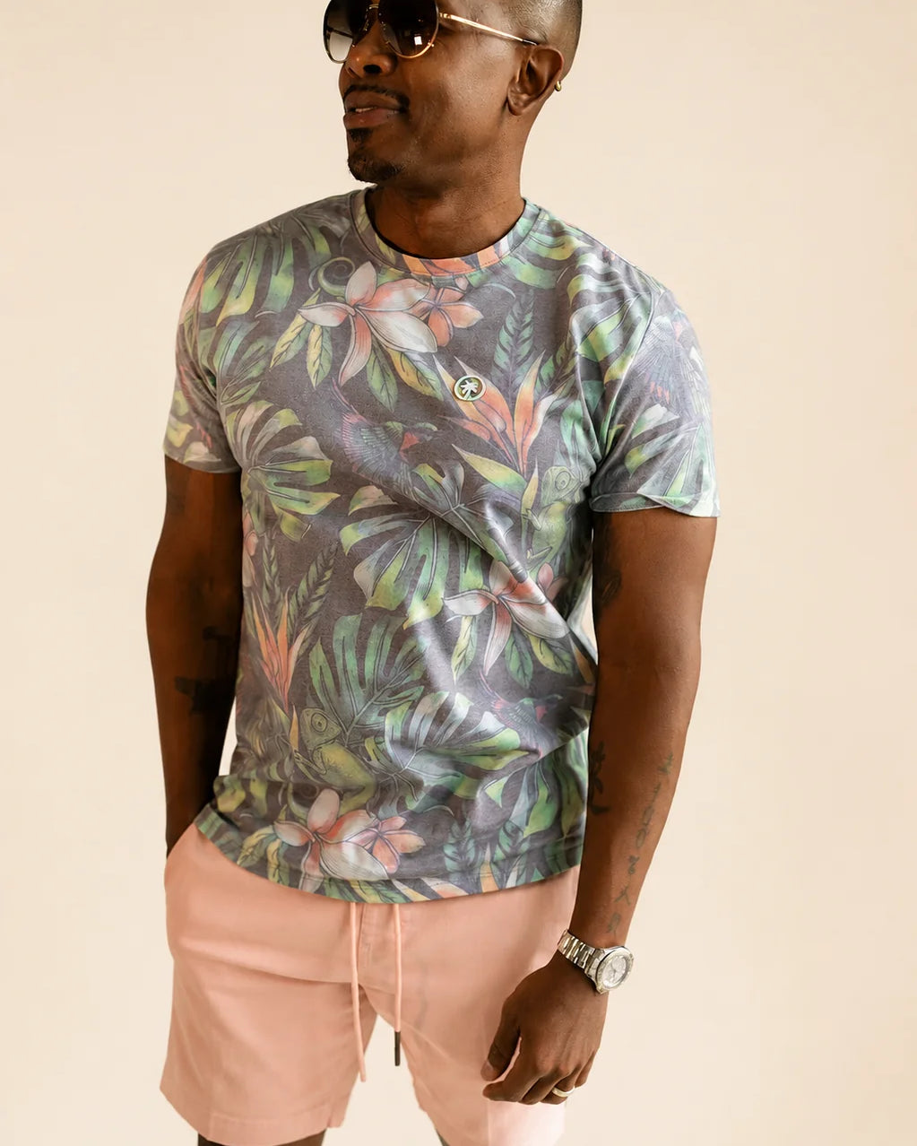 The Chameleon Karma Tee — view 5 | Palmr Style