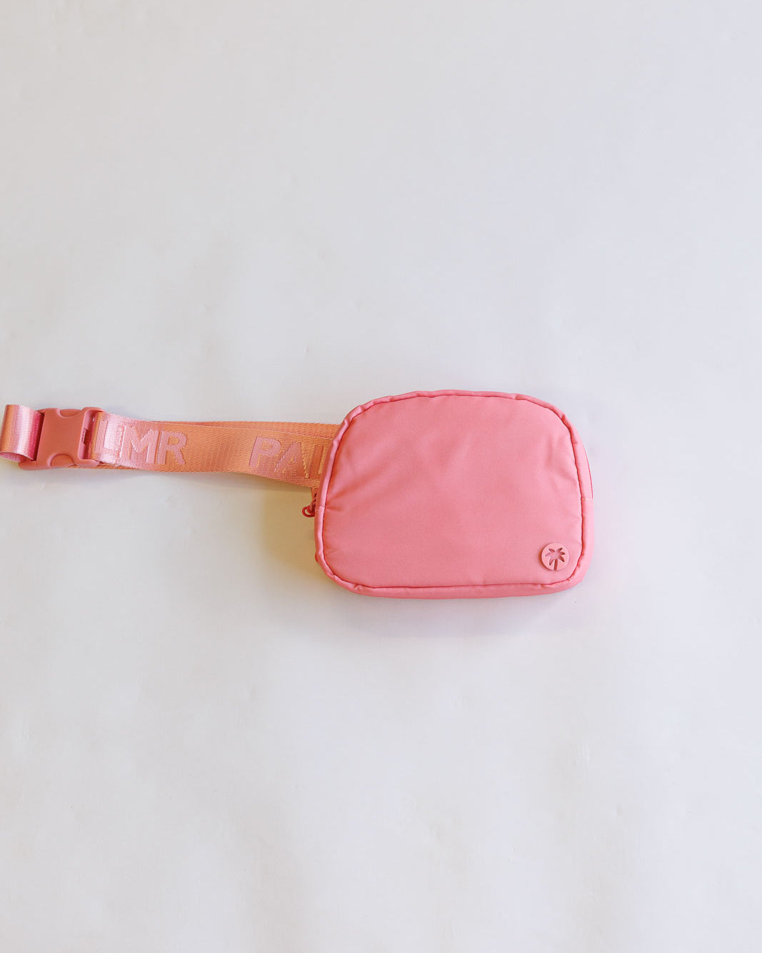 Palmr Style Womens Pink Belt Bag Fannypack Palm Tree resort wear selfcare t1d type1diabetes insulinpump