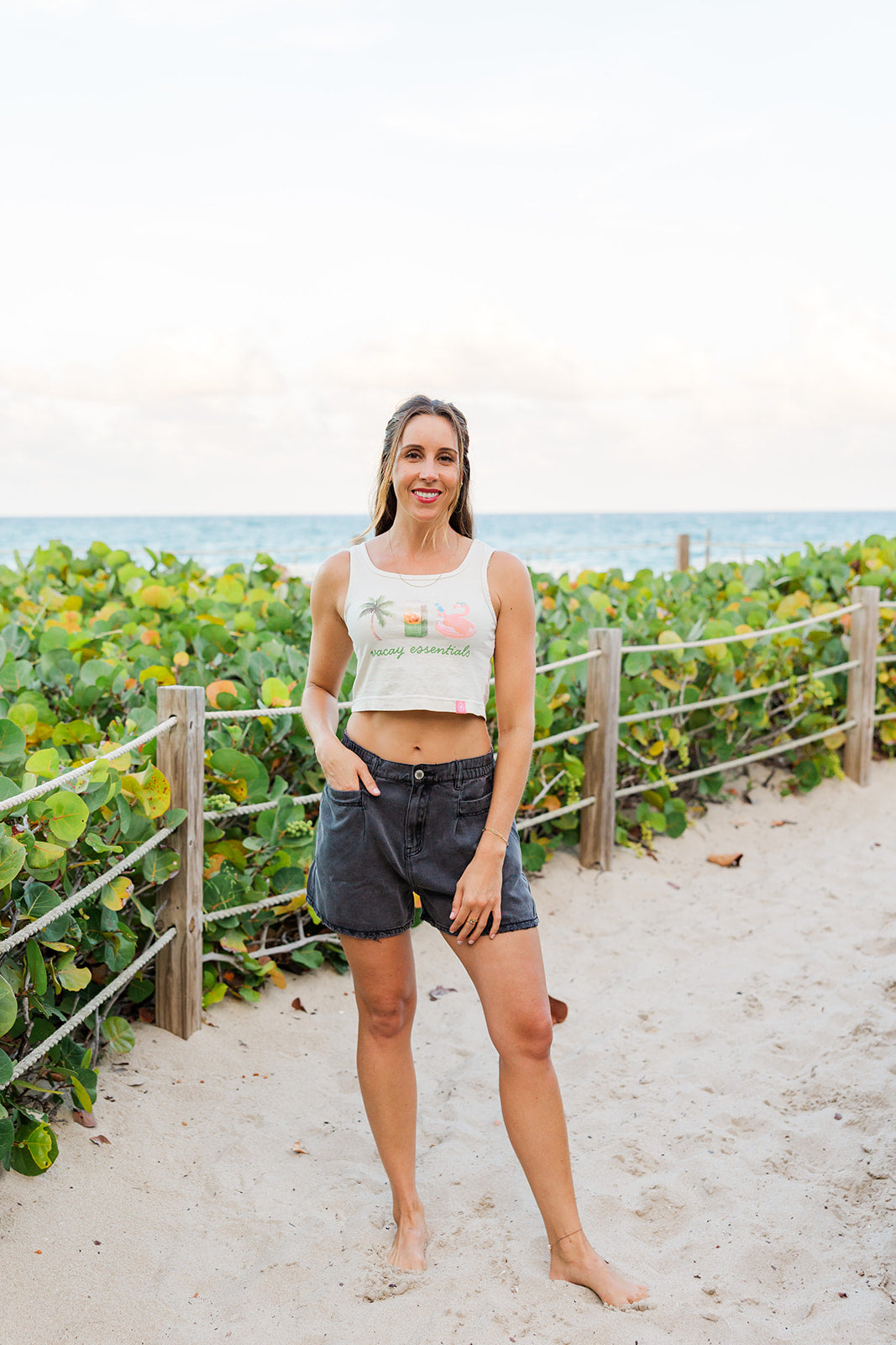 Palmr Style Womens Vacay Essentials Crop Tank Palm Tree Resort Wear Selfcare T1D