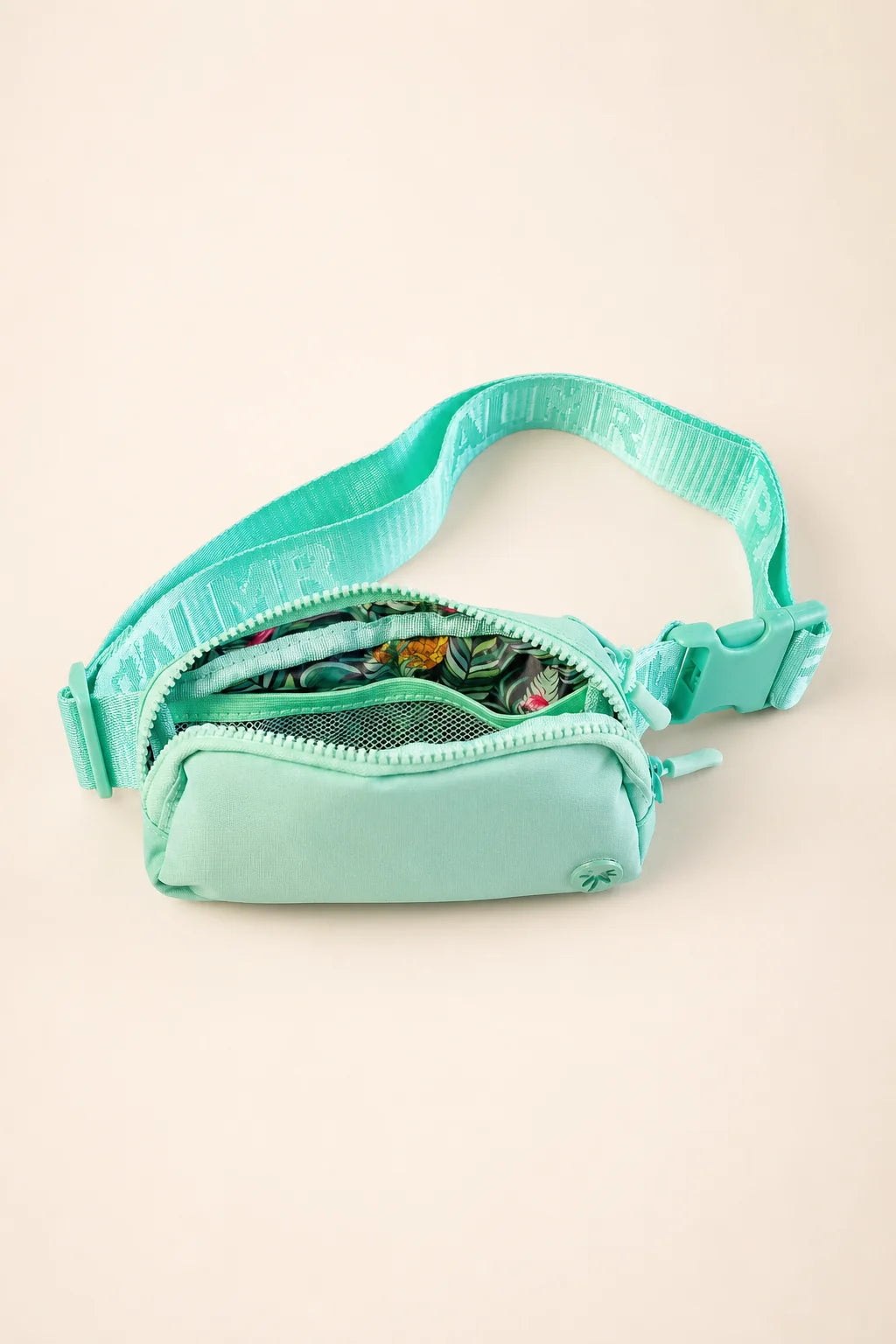 The Resilient Belt Bag Mini (Green): bags | Palmr Style