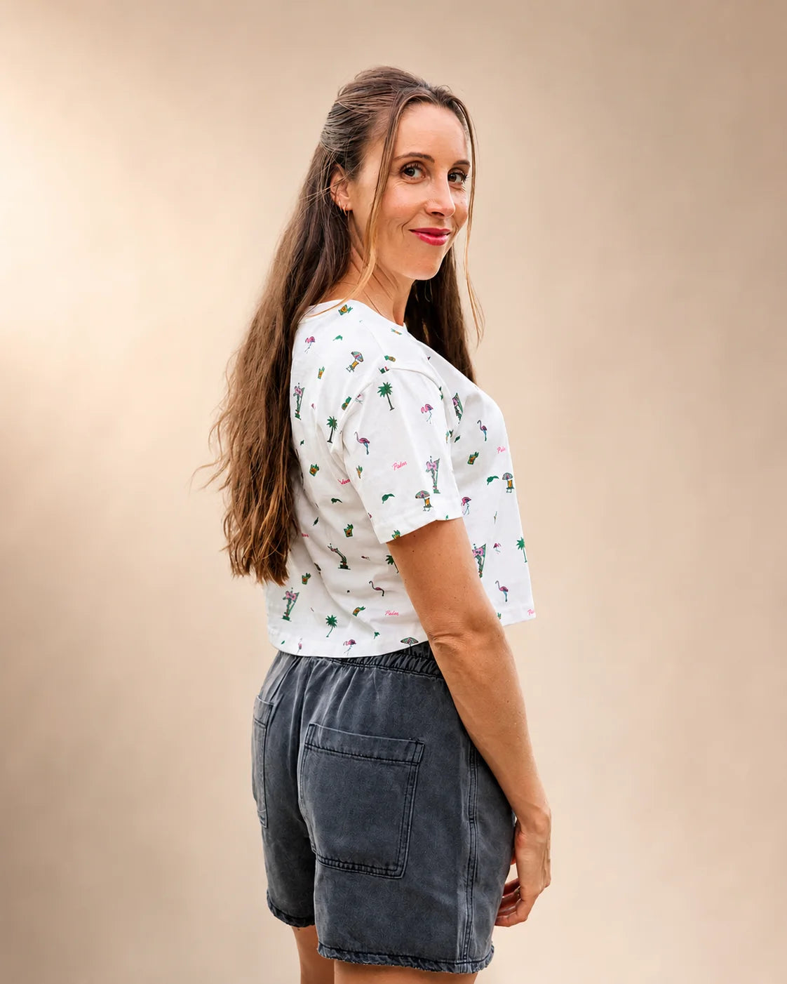 The Palmr Bay Women's Crop Tee — view 5 | Palmr Style