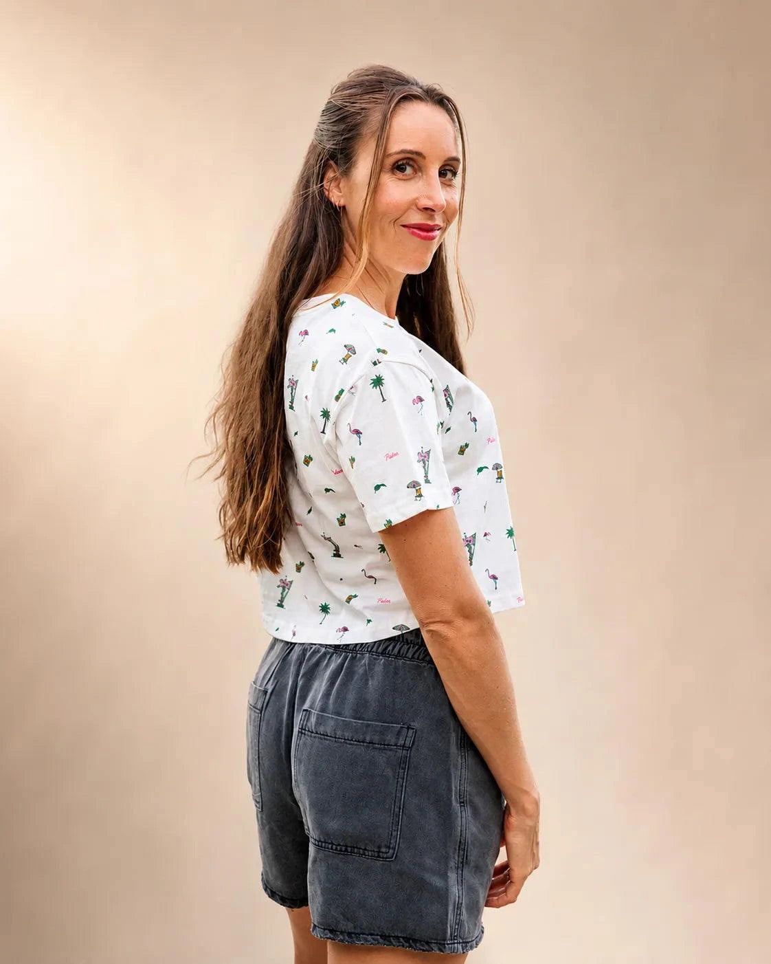 The Palmr Bay Women's Crop Tee — view 5 | Palmr Style