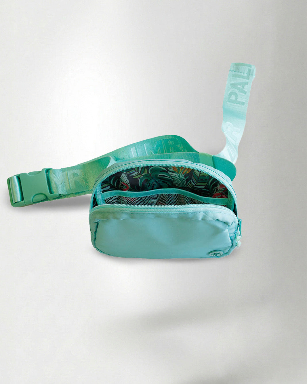 Palmr Style Womens Green Belt Bag Fannypack Palm Tree resort wear selfcare t1d type1diabetes insulinpump