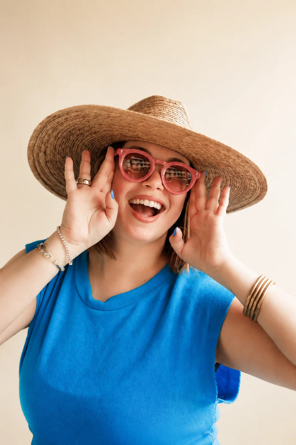 The Beachcomber Keyhole Sunglasses (Pink) — view 3 | Palmr Style