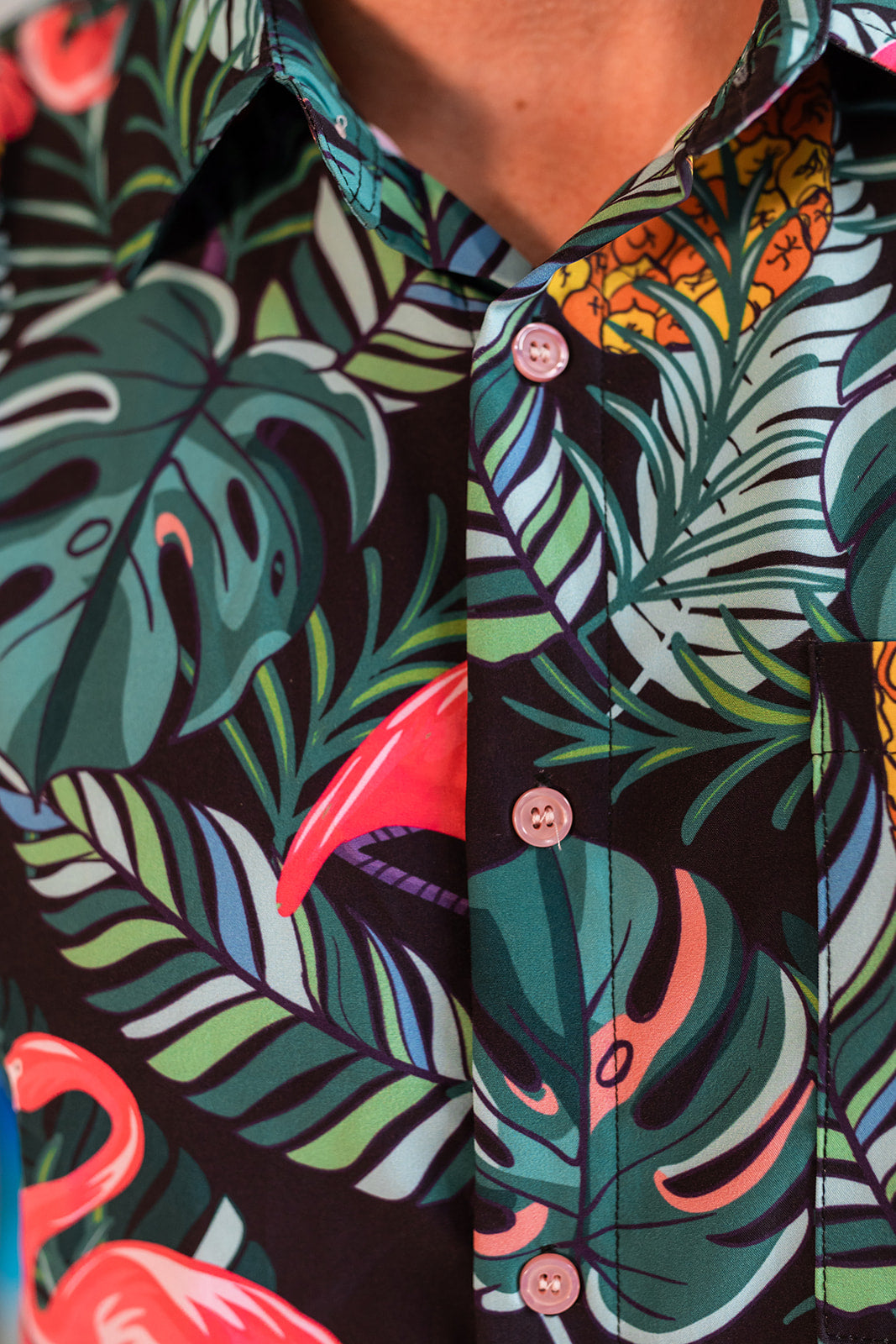 Palmr Style Baha Palm botton up short sleeve hawaiian shirt Mens Black Green Palm Leaf Flamingo Pineapple beach Resort wear Self-Care Sunglasses cleaner