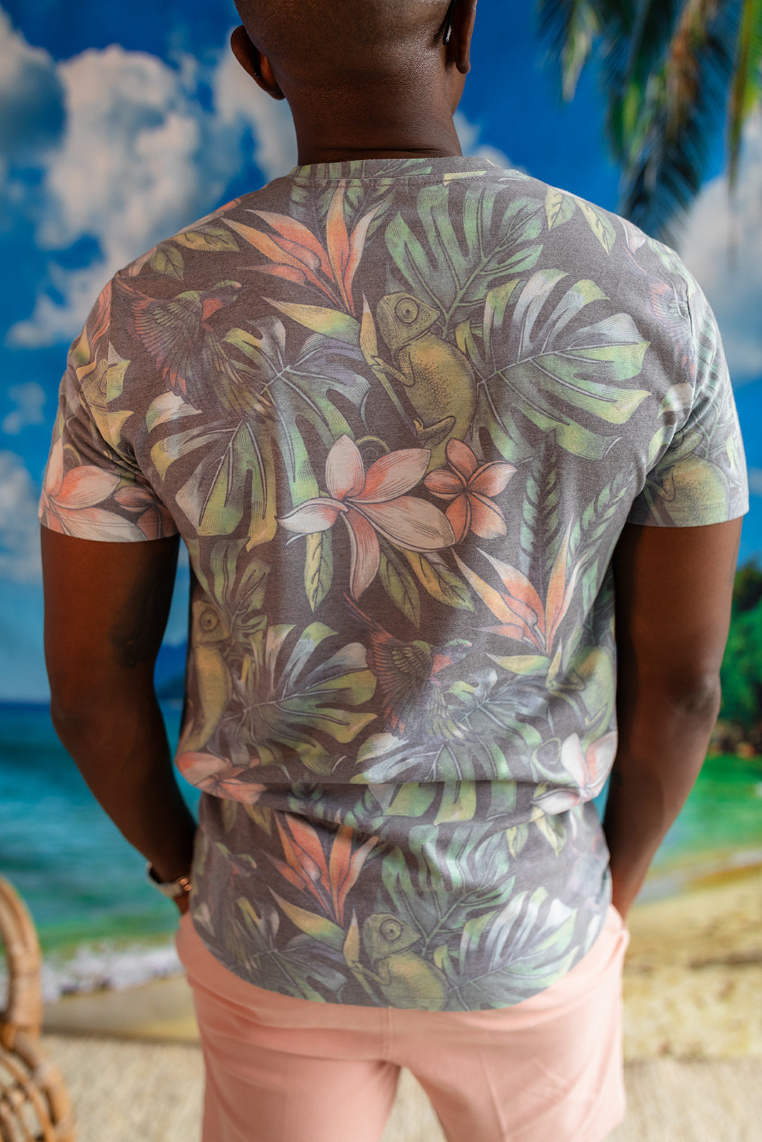 Palmr Style Mens Chameleon Karma Tee Shirt Tropical Short Sleeve Palm Tree Resort wear Self-Care