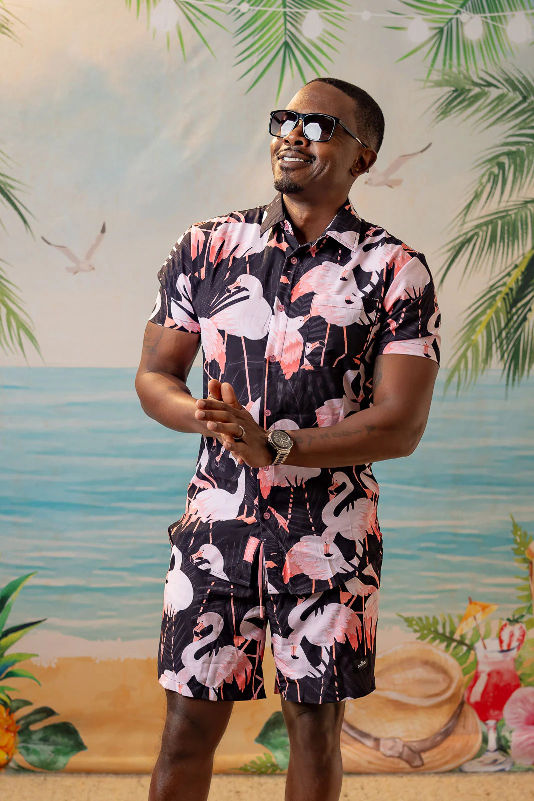 Palmr-Style-Mens-Night-Flamingo-button-up-Short-sleeve-hawaiian-shirt-Black-pink-Resort-Wear-Selfcare-T1D-new-2 (1)