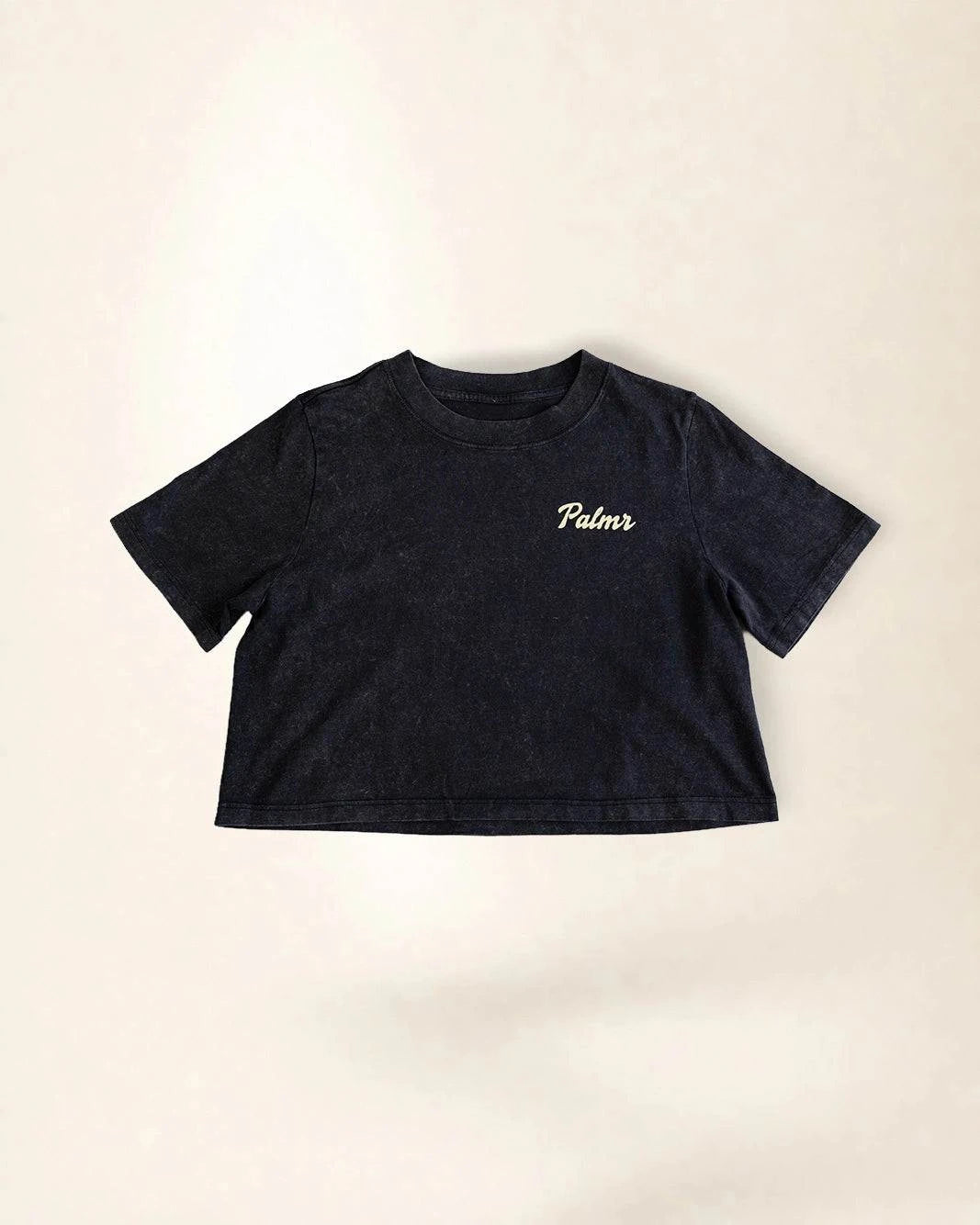 Black crop  t-shirt with Palmr's logo