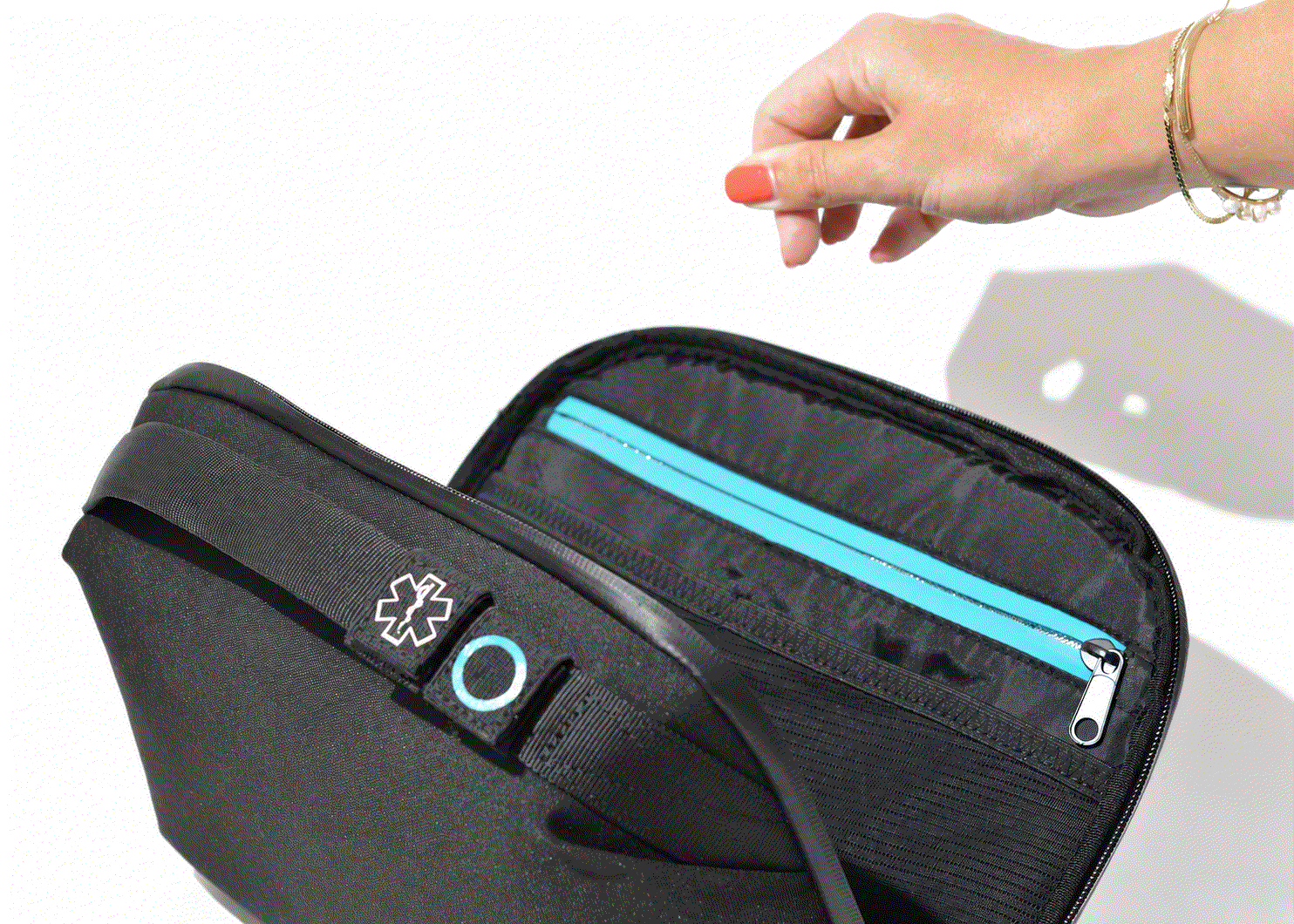 Travel Diabetes Bag: T1D-friendly bags | view 10 Palmr Style